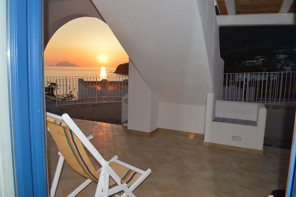 'A Alera Room & Breakfast Malfa  Zewnętrze zdjęcie